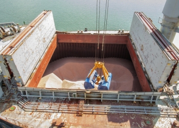 Guerra Irã-EUA eleva preços de fertilizantes e já pressiona custos da safra 2026/2027