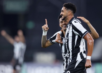 Botafogo goleia Independiente Petrolero na Sul-Americana