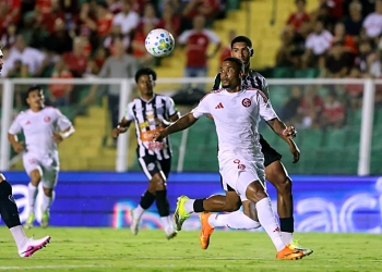 Inter vira sobre o Athletic e abre vantagem na Copa do Brasil