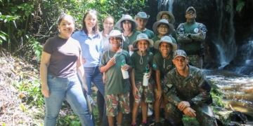 Crianças e adolescentes da Patrulha Florestinha vivenciam educação ambiental no Parque Natural Municipal do Pombo