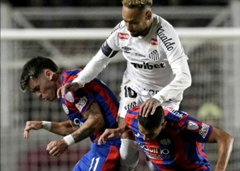 Santos empata com San Lorenzo na Argentina e segue sem vencer na Sul-Americana