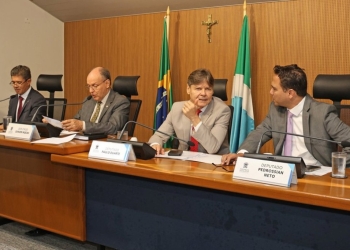 CCJR analisa nove projetos e emite parecer favorável para criação de cargos no Judiciário