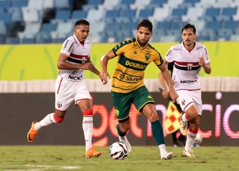 Cuiabá e Botafogo-SP empatam em jogo tenso na Arena Pantanal