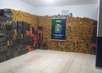 APREENSÃO HISTÓRICA: Polícia Militar intercepta 3,6 toneladas de drogas em Rio Negro