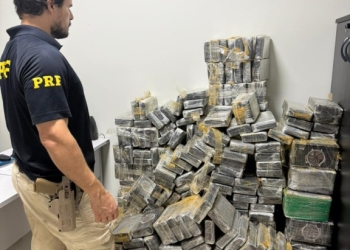 PRF apreende 479 Kg de cocaína em Ribas do Rio Pardo (MS)