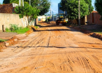 Obra de pavimentação e drenagem avança nos bairros Itamaraty, Nossa Senhora de Fátima e Eunice em Três Lagoas