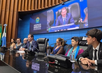 Com mais de 1 milhão de líderes pelo mundo, sessão solene homenageia movimento rotariano Atualmente há mais de 46 mil Rotarys pelo mundo