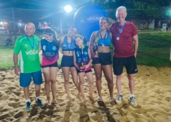 Colégio Anglo é o grande vencedor do Vôlei de praia feminino do JET’s