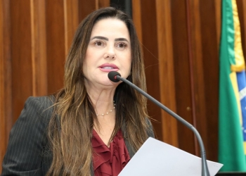 Deputada Mara Caseiro questiona situação das famílias de Porto Caiuá                  Moradores terão que deixar suas casas
