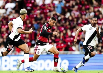 Flamengo e Vasco empatam em jogo eletrizante com gol nos acréscimos