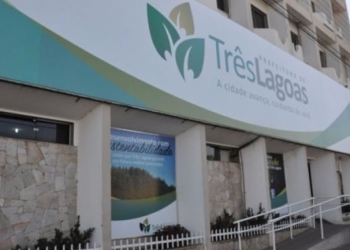 Prefeitura já multou 838 terrenos por falta de limpeza em 2026 e alerta para risco de queimadas urbanas