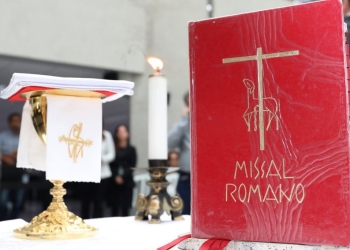 Fé: Celebração da missa do Divino Espírito Santo na ALEMS resgata fé e esperança                  Santa Missa realizada na Casa de Leis abriu as festividades em Campo Grande