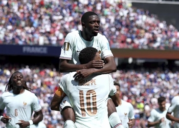 Dembélé brilha com hat-trick histórico e França vence a Noruega 
