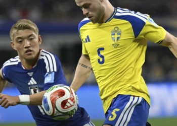 Japão empata com a Suécia e confirma duelo contra o Brasil nas oitavas