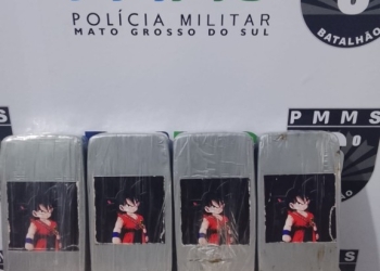 Polícia Militar apreende mais de 4 kg de pasta base durante a operação protetor no lampião aceso