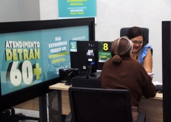 Guichê 60+ aproxima pessoas idosas do mundo digital e garante acesso aos serviços do Detran-MS