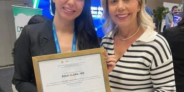 Água Clara conquista reconhecimento nacional e prefeita Gerolina celebra recebimento do Selo FNAS