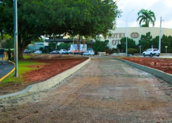 Atendendo pedido da população, Prefeitura inicia pavimentação de estacionamento e melhorias de acessibilidade na Lagoa Maior
