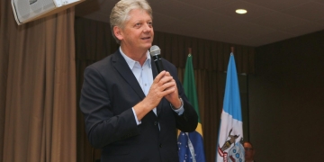 Três Lagoas é o berço da industrialização no estado e referência mundial da celulose, diz Verruck 