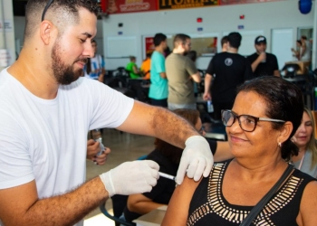 Feira Central recebe mais uma ação itinerante de vacinação contra a gripe neste sábado (27)