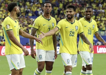 Brasil vence Escócia e marca retorno de Neymar 