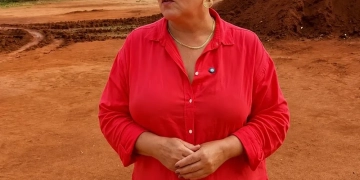 Evalda Reis leva ao prefeito pedido histórico da Vila Alegre por praça pública e área de lazer