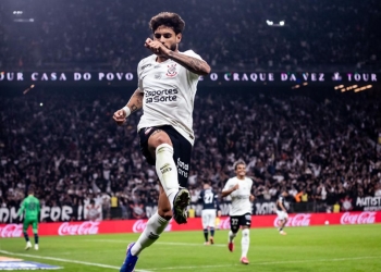 Corinthians volta da paralisação da Copa com goleada sobre o Remo e se aproxima do G5 do Brasileirão