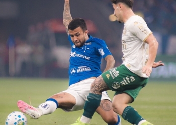 Cruzeiro vence a Chapecoense e está nas quartas de final da Copa do Brasil