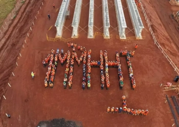 Em Inocência| Operários comemoram 1 milhão de horas trabalhadas em obra de gigante da celulose