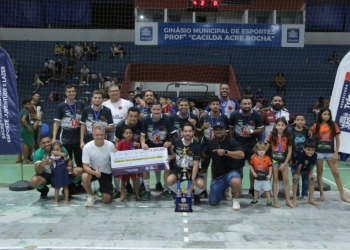 A.E. Cavaquinho e Cangaceiros do Cimento são os grandes campeões do Campeonato Municipal de Futsal das Séries A e B em Três Lagoas