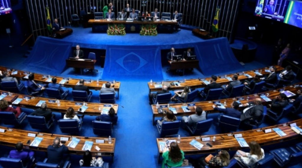 Projeto abre caminho para reduzir diesel e cria estímulos a insumos nacionais