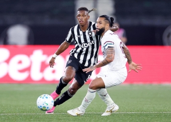 Fluminense reage no segundo tempo, empata com o Botafogo, mas amplia jejum no Brasileirão