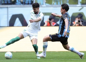 Palmeiras esbarra em Weverton e fica no 0 a 0 com o Grêmio na reestreia de Renato