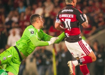 Flamengo empata com Del Valle no Maracanã e avança à semifinal da Libertadores