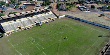 Estádio Madrugadão recebe jogos remarcados do Campeonato Municipal de Futebol de Base nesta terça (15) e quinta (17)