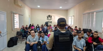 DEPTRAN realiza ação educativa na APAE durante a Semana Nacional de Trânsito