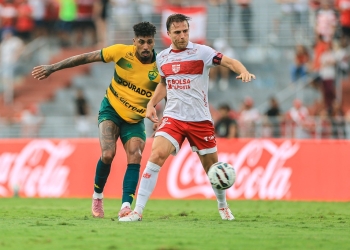 CRB goleia o Cuiabá por 3 a 0 e entra na briga direta pelo G6 da Série B