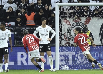 Corinthians perde para o Estudiantes e é eliminado da Libertadores