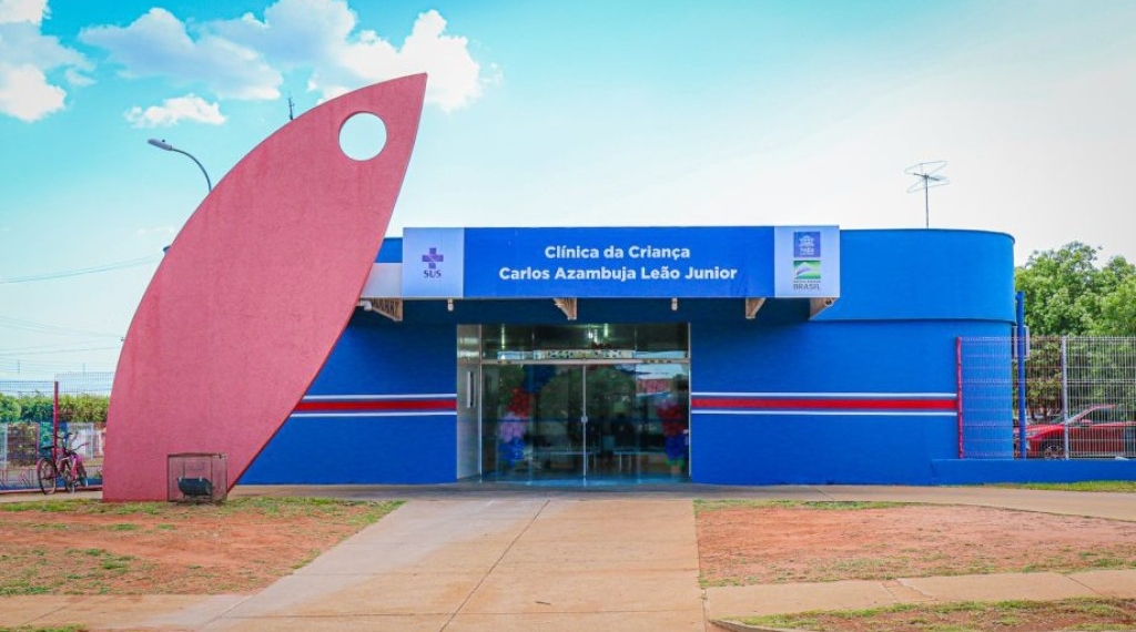 Clínica da Criança de Três Lagoas recebe doação de brinquedos pedagógicos da Maple Bear