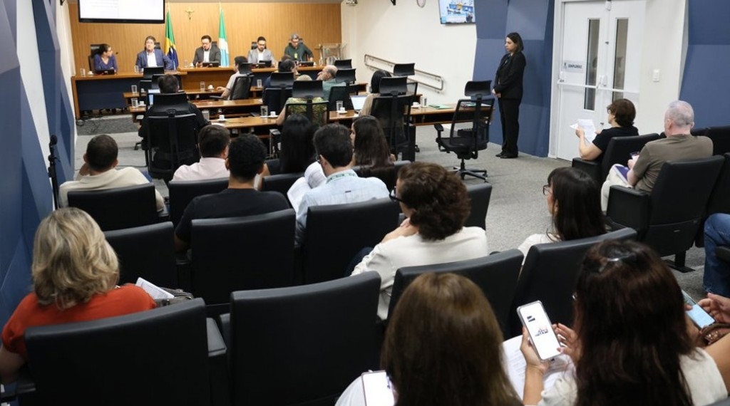 R$ 934 milhões: ALEMS recebe prestação de contas do 2º quadrimestre na Saúde Equipe da Secretaria Estadual de Saúde apresentou balanço durante a audiência pública