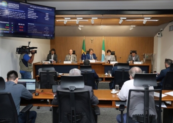 CCJR aprova plano do Fundersul e projeto que amplia transparência em pedágios                  Propostas seguem para análise em plenário; outras quatro matérias também receberam pareceres favoráveis